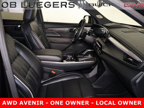Certified 2025 Buick Enclave Avenir image 19