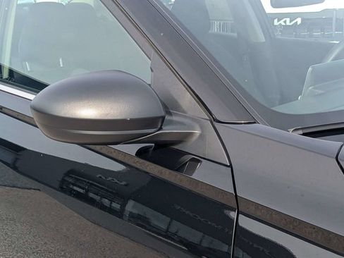Used 2025 Nissan Altima 2.5 SV FWD image 10
