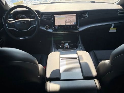 New 2026 Jeep Grand Wagoneer 4WD w/ Premium Group I image 36