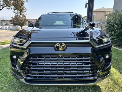 Used 2026 Toyota Grand Highlander AWD Hybrid image 13
