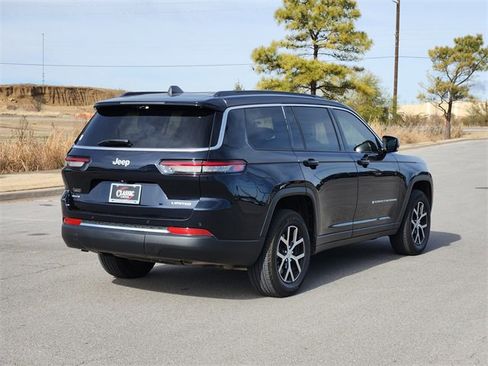 Used 2024 Jeep Grand Cherokee L Limited w/ Luxury Tech Group II image 7