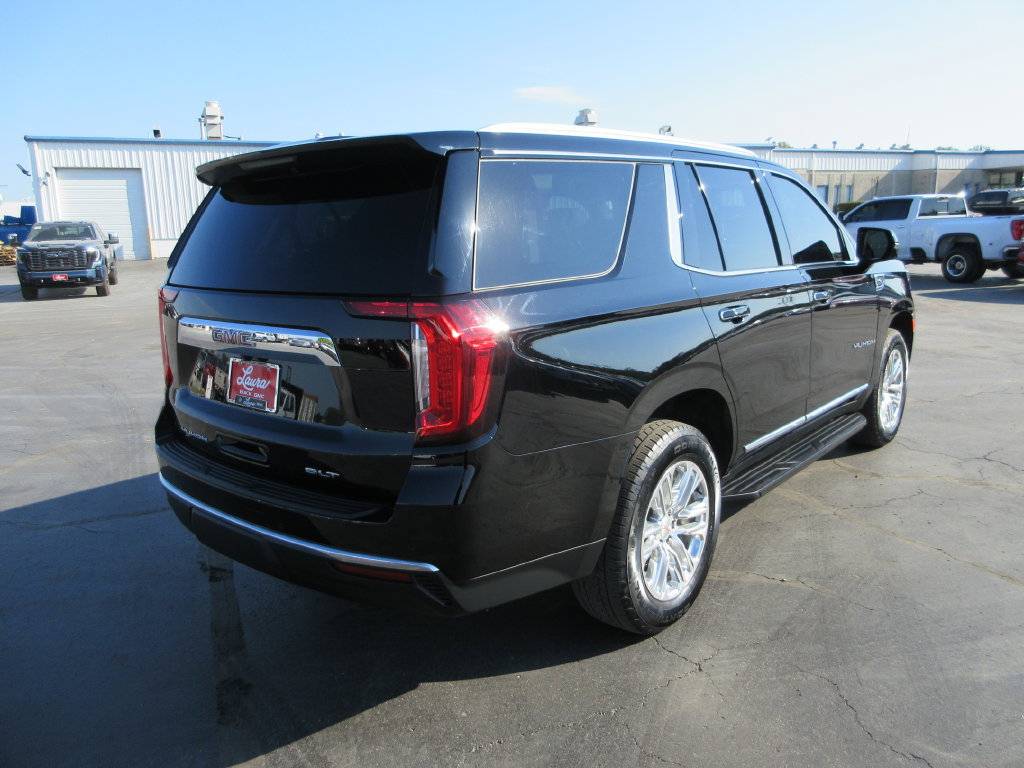 Certified 2021 GMC Yukon SLT w/ SLT Premium Package AWD/4WD image 6