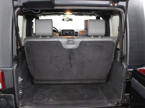 Used 2009 Jeep Wrangler X image 16