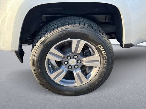 Used 2015 Chevrolet Colorado LT w/ LT Convenience Package RWD image 10