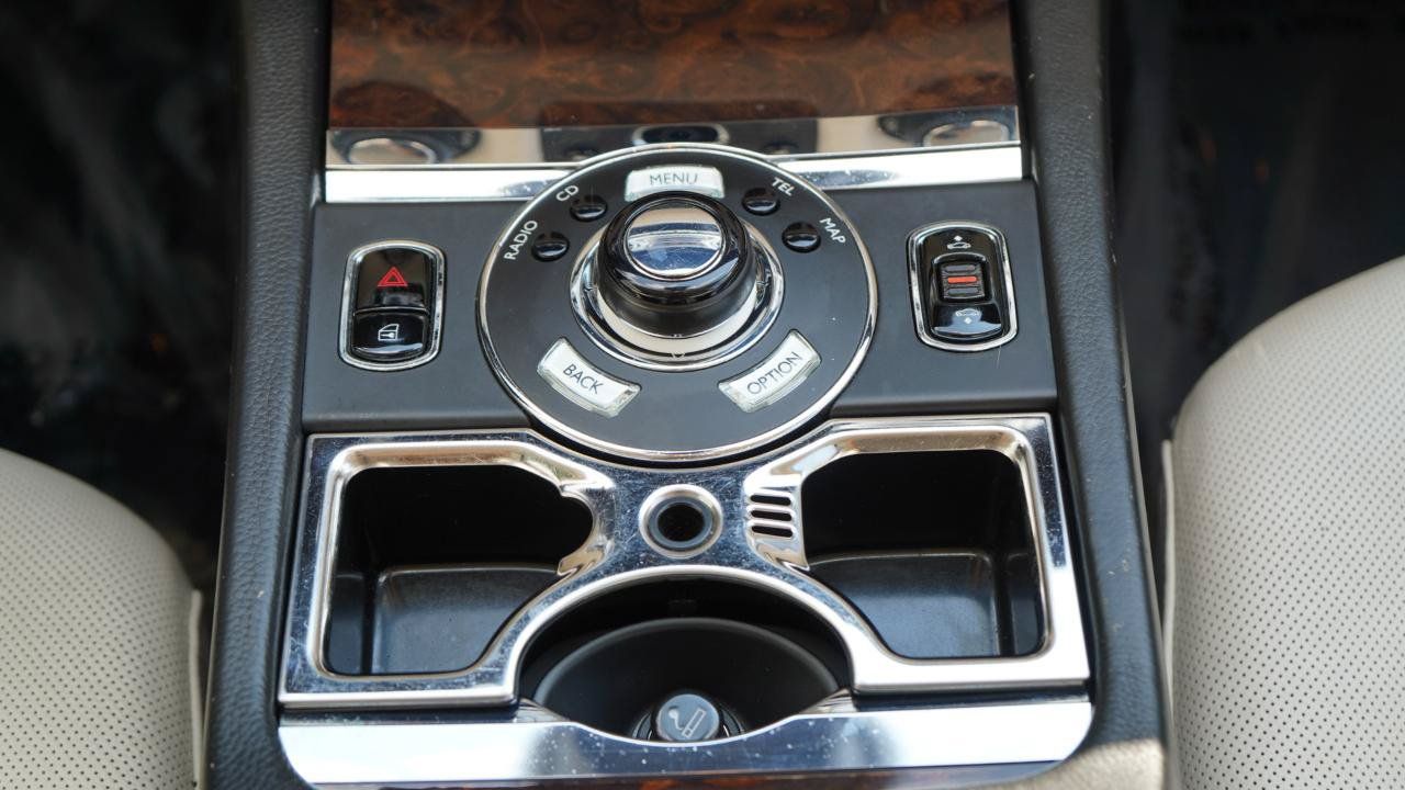 Used 2011 Rolls-Royce Ghost RWD image 75