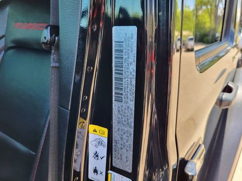 Used 2019 Jeep Wrangler Unlimited Rubicon AWD/4WD image 28