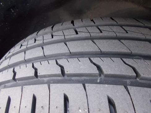 Used 2019 Chrysler Pacifica Touring-L Plus w/ Advanced Safetytec Group image 16