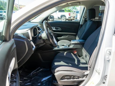 Used 2016 Chevrolet Equinox LT w/ Convenience Package AWD/4WD image 11