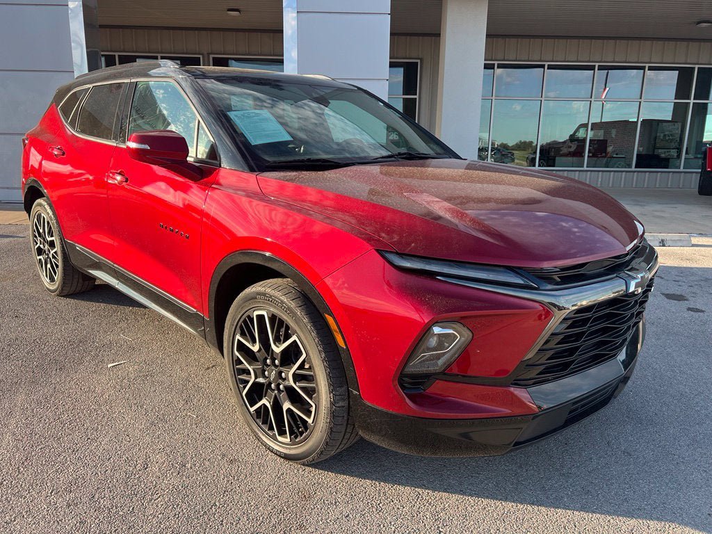Used 2024 Chevrolet Blazer RS w/ Driver Confidence II Package FWD image 1