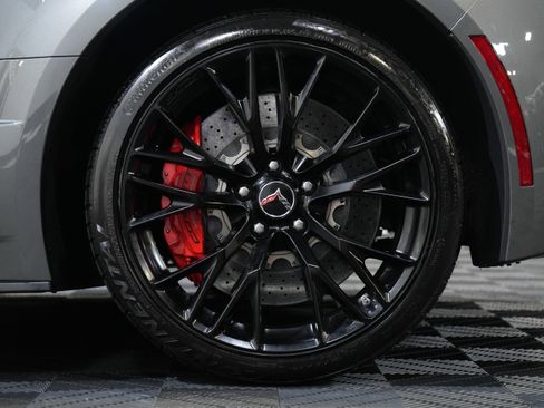 Used 2015 Chevrolet Corvette Z06 w/ 3LZ Preferred Equipment Group image 48