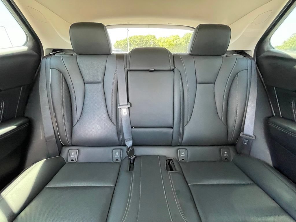 Used 2023 Buick Envision Essence FWD image 28