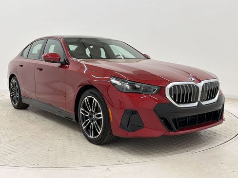 New 2026 BMW 530i RWD image 7