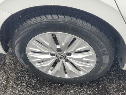 Used 2019 Volkswagen Jetta S image 9