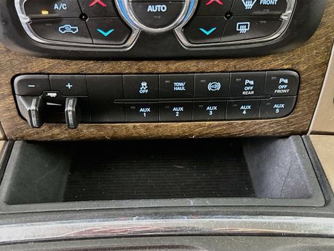 Used 2017 RAM 3500 Laramie Longhorn w/ Cold Weather Group AWD/4WD image 20