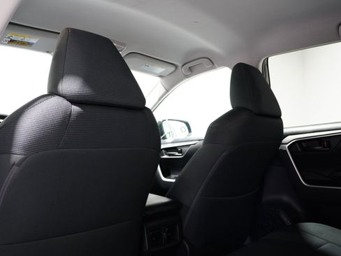 Used 2024 Toyota RAV4 LE image 16