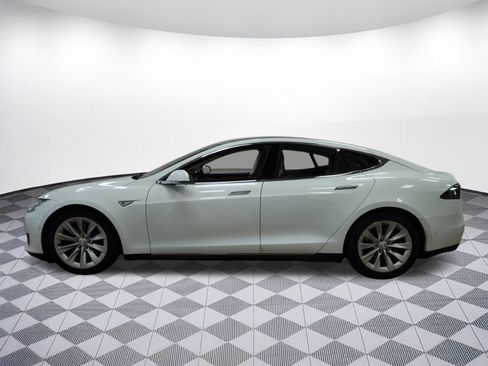 Used 2016 Tesla Model S 75D image 2