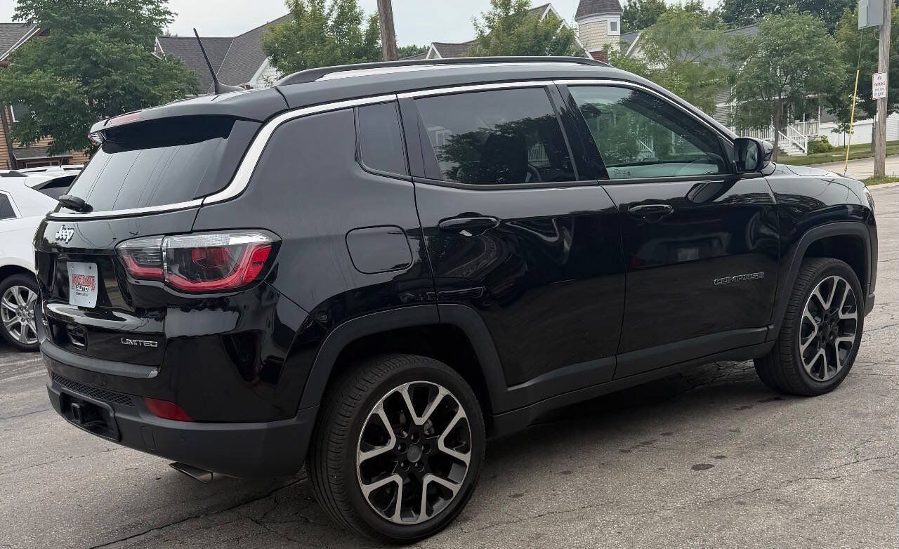 Used 2018 Jeep Compass Limited w/ Navigation Group AWD/4WD image 11