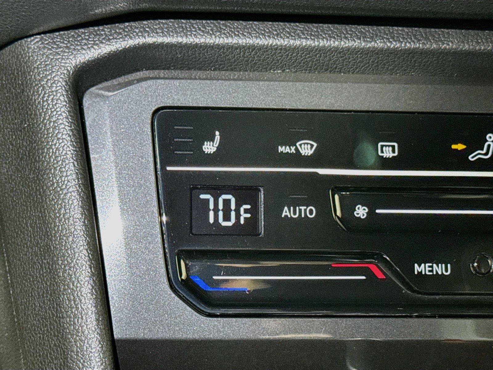Used 2023 Volkswagen Tiguan SE R-Line FWD image 18