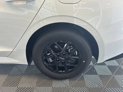 New 2026 Kia K5 LXS FWD image 7