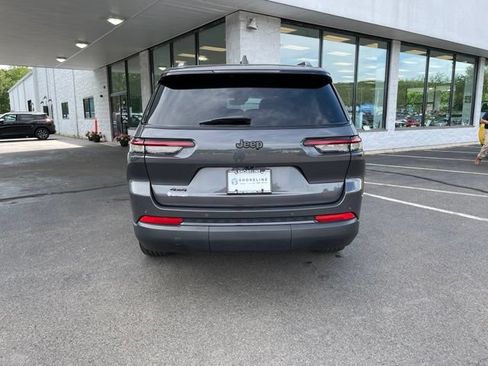 Used 2023 Jeep Grand Cherokee L Laredo AWD/4WD image 6