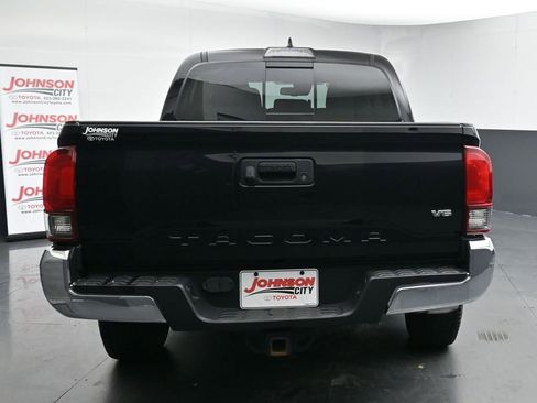 Used 2019 Toyota Tacoma SR5 image 8