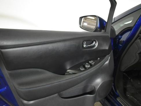 Used 2025 Nissan Leaf SV Plus FWD image 7