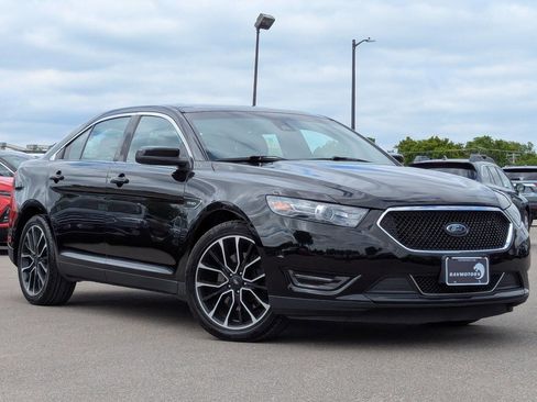 Used 2019 Ford Taurus SHO w/ Driver Assist Package AWD/4WD image 28