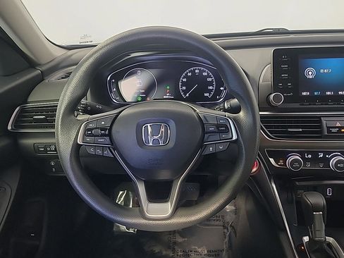 Used 2018 Honda Accord LX image 19