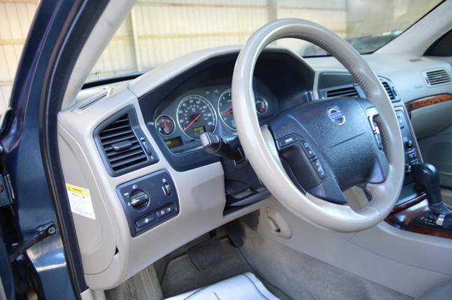Used 2005 Volvo XC70 AWD/4WD image 26