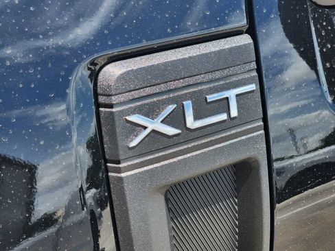 New 2026 Ford Maverick XLT w/ XLT Luxury Package FWD image 8