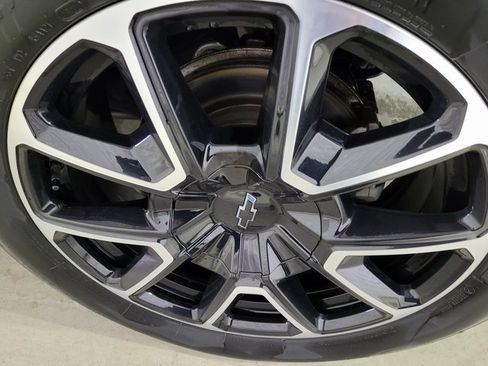 Used 2022 Chevrolet Tahoe RST w/ Luxury Package image 34