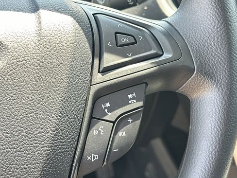 New 2024 Ford Edge SE image 16