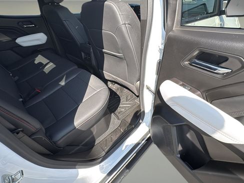 Used 2024 GMC Canyon AT4X w/ AT4X AEV Edition image 26