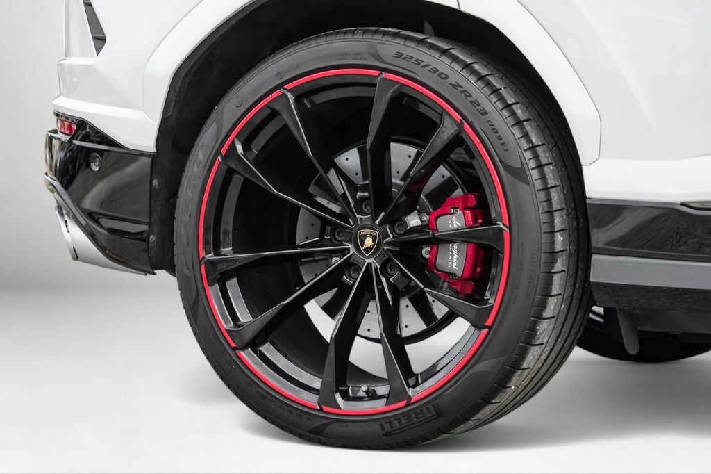 Used 2022 Lamborghini Urus AWD/4WD image 65
