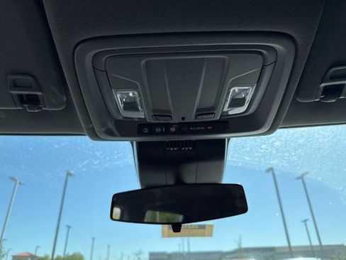 Used 2022 GMC Sierra 1500 Elevation image 9