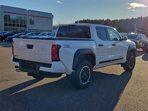 New 2026 Toyota Tacoma 4x4 Double Cab image 2