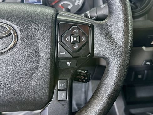 Used 2022 Toyota Tacoma SR RWD image 15