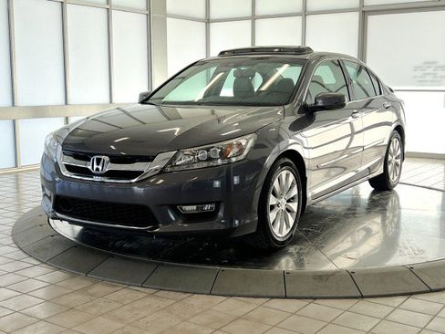 Used 2013 Honda Accord Touring image 3