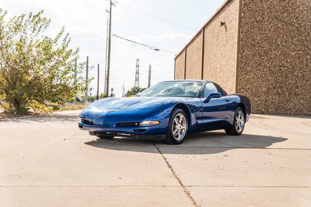 Used 2003 Chevrolet Corvette Coupe w/ Preferred Equipment Group RWD image 61