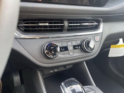 New 2026 Buick Envista Preferred w/ Advanced Safety Package image 17