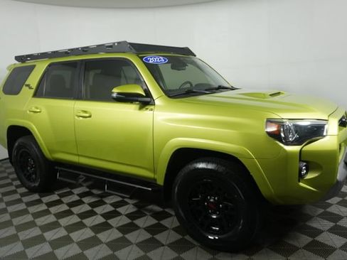 Used 2023 Toyota 4Runner TRD Off-Road Premium w/ Moonroof Package AWD/4WD image 2