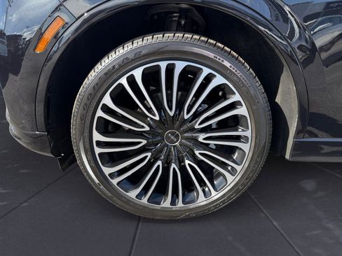 Used 2025 Lincoln Aviator Black Label image 14