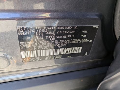 Used 2019 Toyota RAV4 Limited image 26