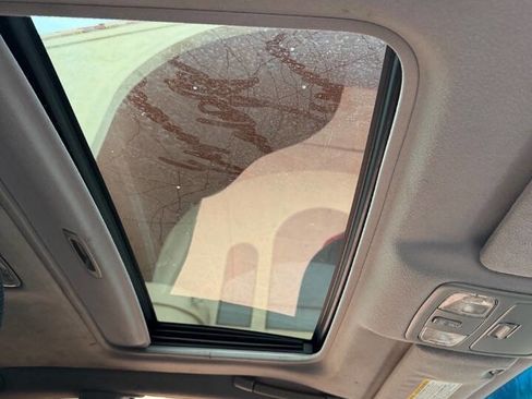 Used 2004 Toyota Solara SE Sport image 23