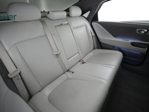 Used 2024 Hyundai Ioniq 6 SEL RWD image 5
