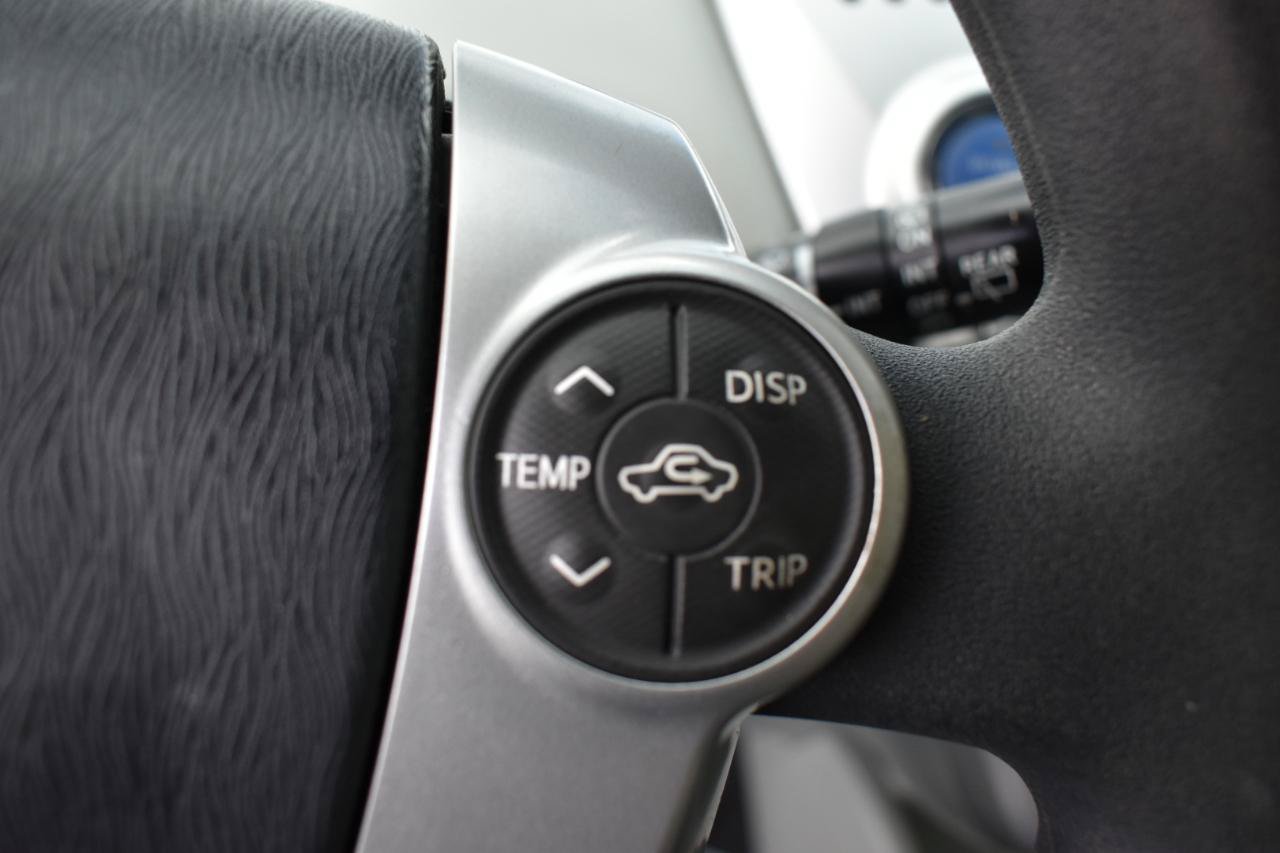 Used 2012 Toyota Prius V Five FWD image 15