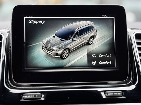 Used 2019 Mercedes-Benz GLS 450 4MATIC image 20