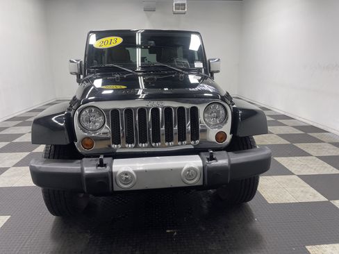 Used 2013 Jeep Wrangler Unlimited Sahara w/ Dual Top Group image 7