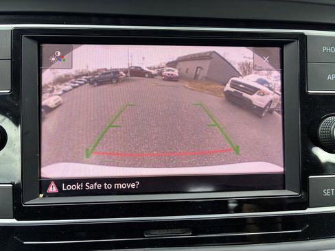 Used 2019 Volkswagen Jetta SE image 10