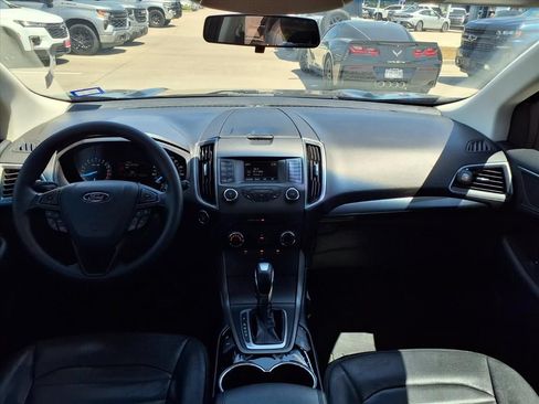 Used 2017 Ford Edge SE FWD image 11
